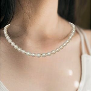 Cultured pearl necklace